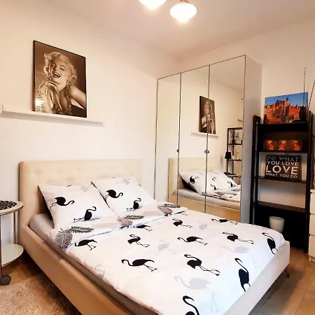Homecomfort Merlin Apartment *